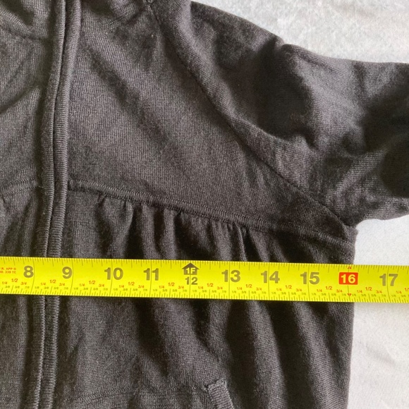 Smart wool women’s 100% full zip sweater - Picture 7 of 8